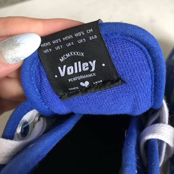 NWT Volley Australia pineapple sneakers - Picture 5 of 6